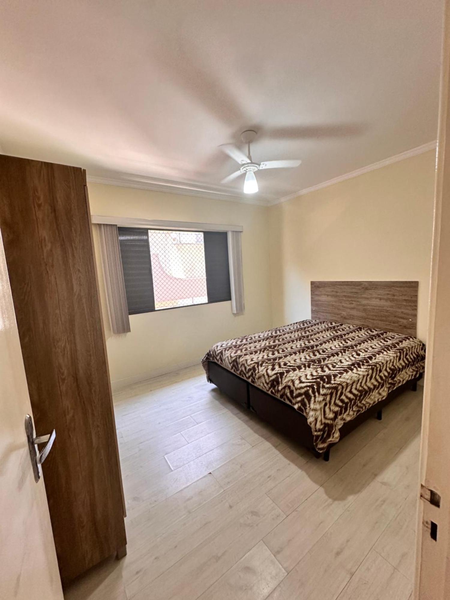 Apartamento Temporada Гуаружа Екстериор снимка